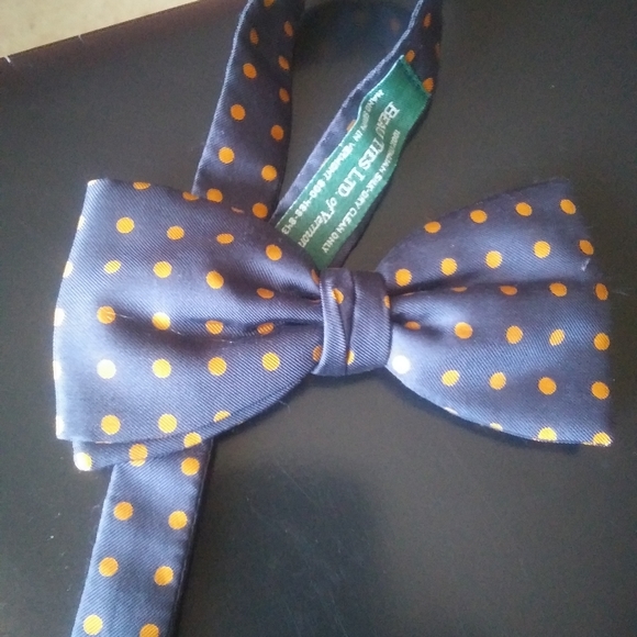 Beau ties of Vermont Ltd Other - Beau ties LTD.Vermont silk bowtie $28+free bowtie